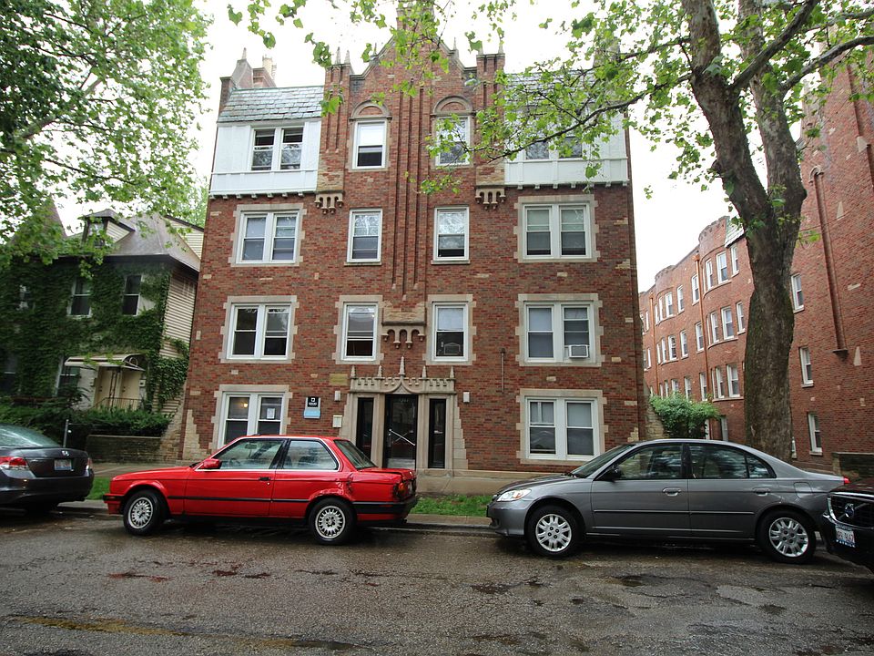 1st image of 1301 W Argyle St APT 209