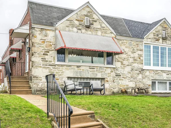 8915 Calvert St, Philadelphia, PA 19152