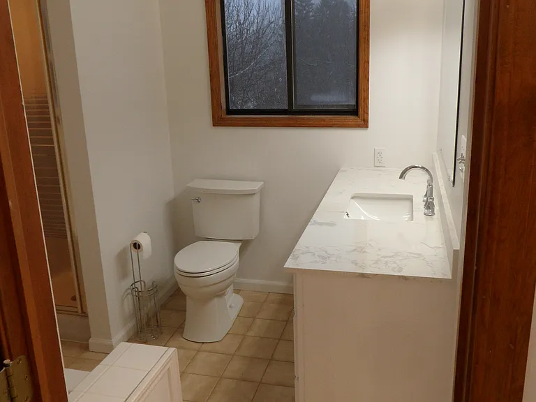921 Onondaga St — Photo 37