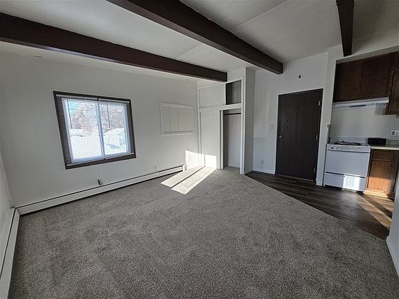 4th image of 906 Lowell St APT 1