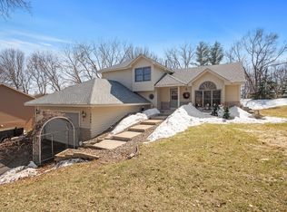 2900 46th Ct E, Inver Grove Heights, MN 55076