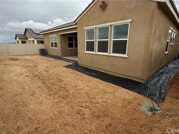 6438 Castle Crags Ave, Hesperia, CA 92345