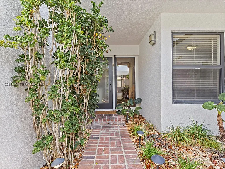 8133 SW 86th Ter — Photo 35