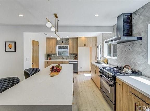 5th image of 10811 Floralita Ave