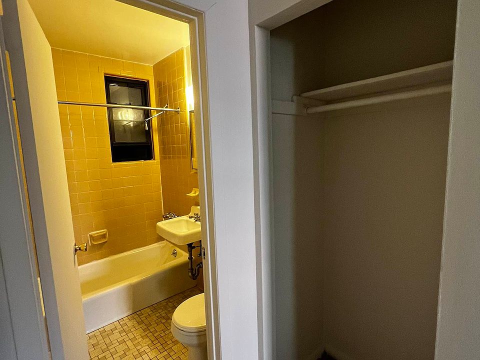 2nd image of 235 E 82nd St APT 3C