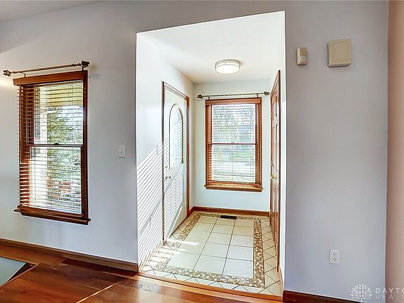 5th image of 5403 Zachary Ln