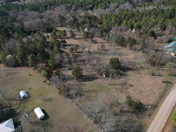 5th image of 383 Bloodworth Rd