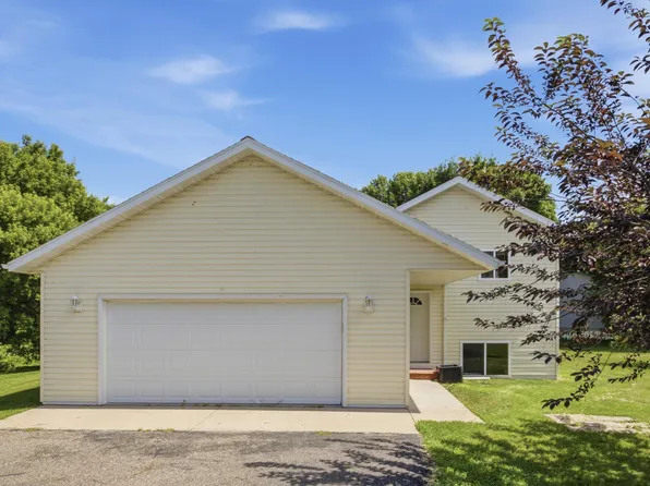 301 Lakeview Dr, Lake Park, MN 56554