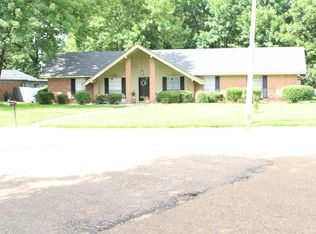 109 Mockingbird Ln, Greenwood, MS 38930