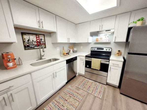 4401 S Keystone Ave #3-2603