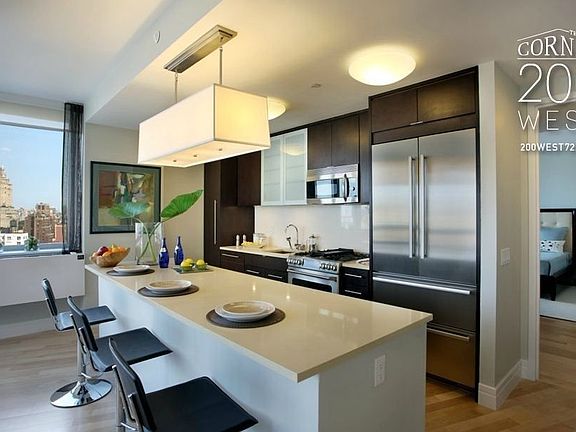 4th image of 200 W 72nd St APT 19D