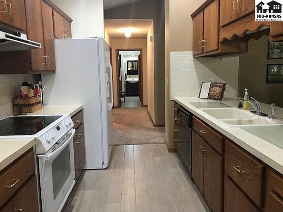 3rd image of 2001 Landon St
