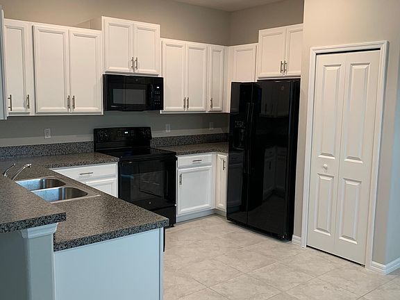3rd image of 7621 French Marigold Ave