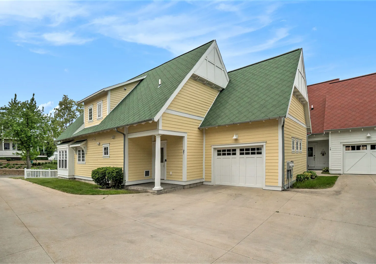 3 bed, 2.5 bath, 1800 sqft, $2,400 — Photo 4