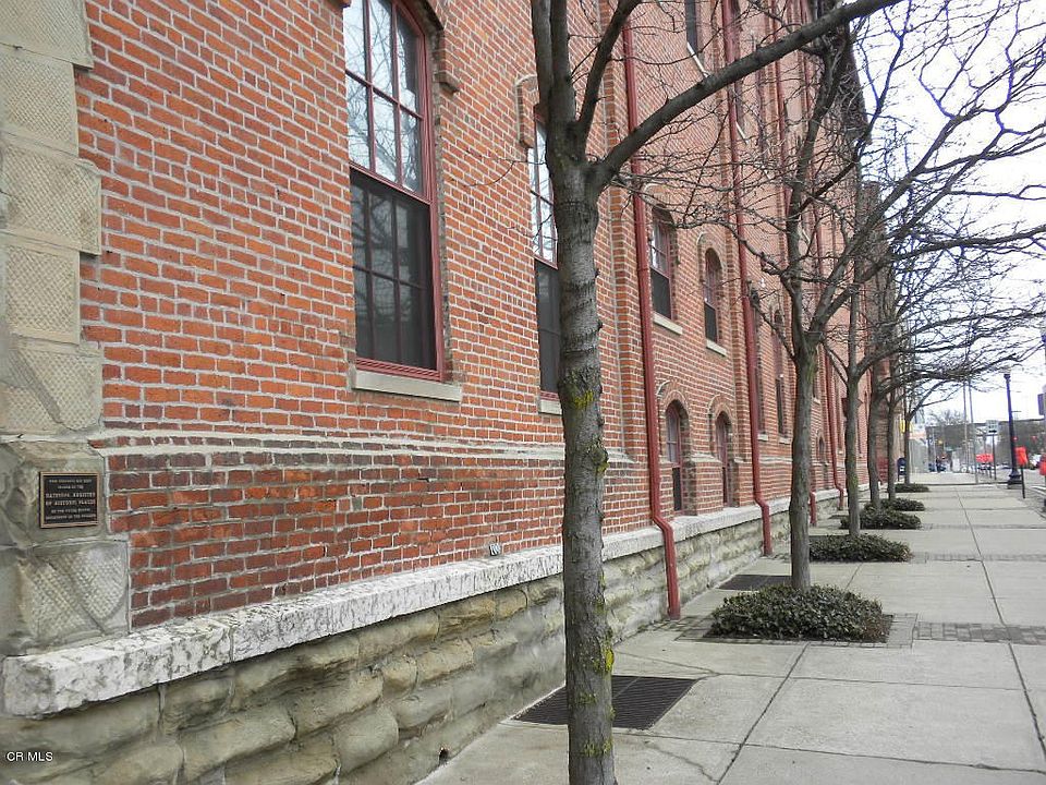 1st image of 544 S Front St #S4