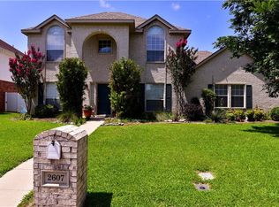 2607 Creekbend Dr, Arlington, TX 76001