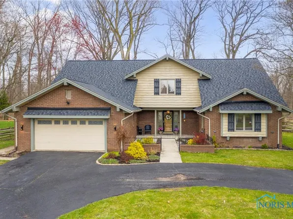 5738 Swan Creek Dr, Toledo, OH 43614