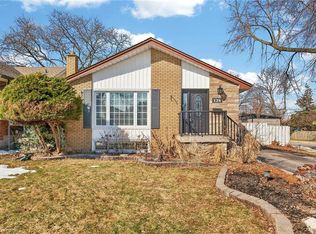 124 W 24th St, Hamilton, ON L9C 4W4