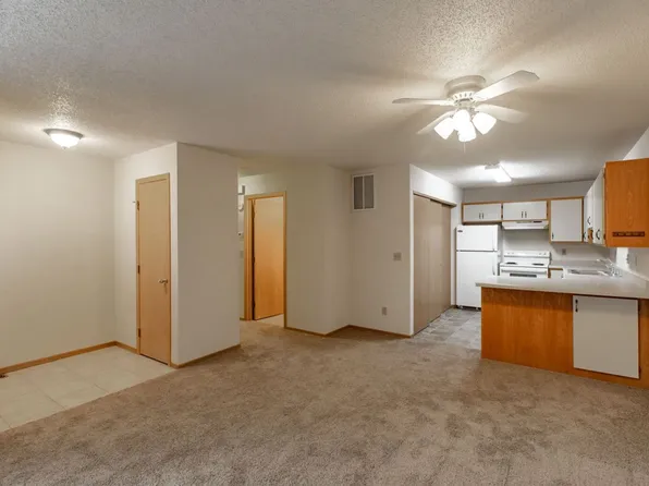 331 Hillcrest Dr SE, Saint Michael, MN 55376