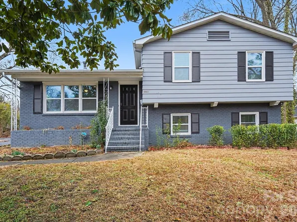 5931 Amity Pl, Charlotte, NC 28212