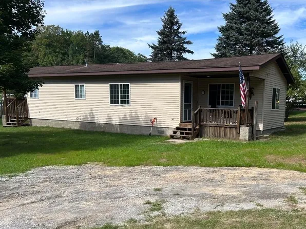 4695 Miramar Ave, Newaygo, MI 49337