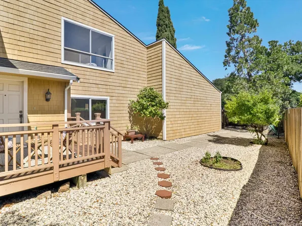 11 Lake Ave, Piedmont, CA 94611