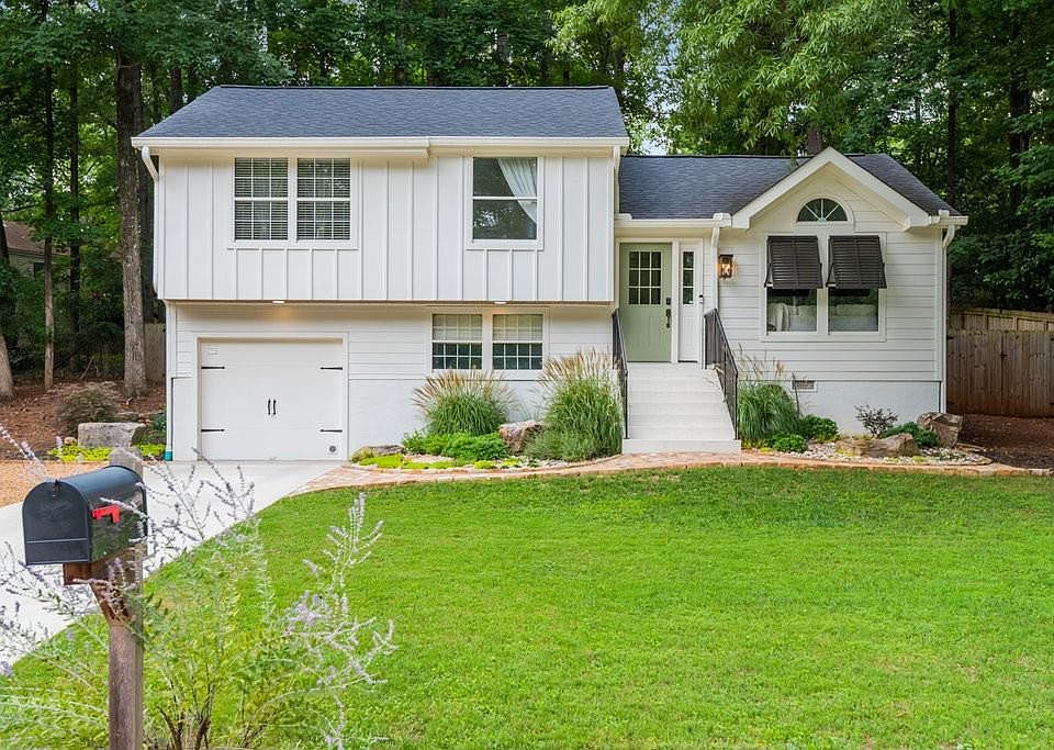 1st image of 1215 Taylor Oaks Dr