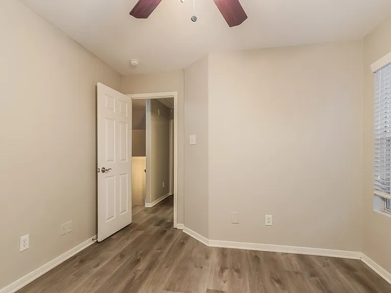 12214 Landsdown Ridge Way — Photo 15
