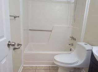 201 Shipman Rd APT K42, Havelock, NC 28532
