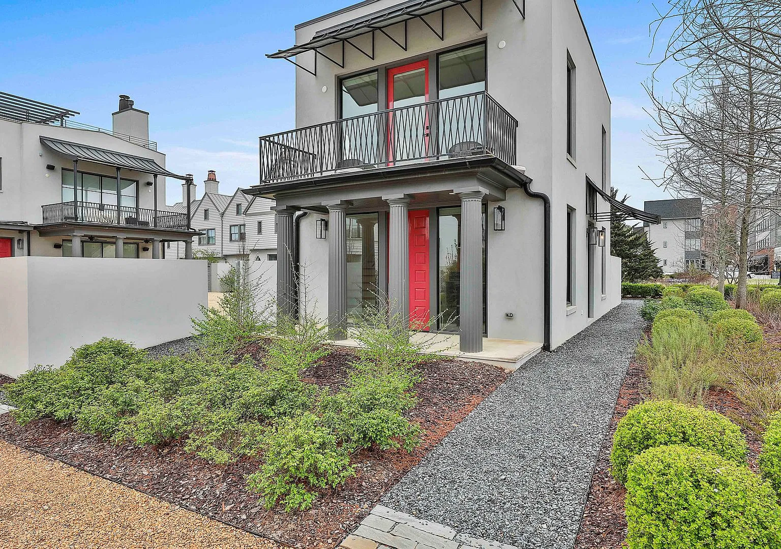 Fully Furnished 1 Bedroom Carriage House in Trilith! — Photo 2