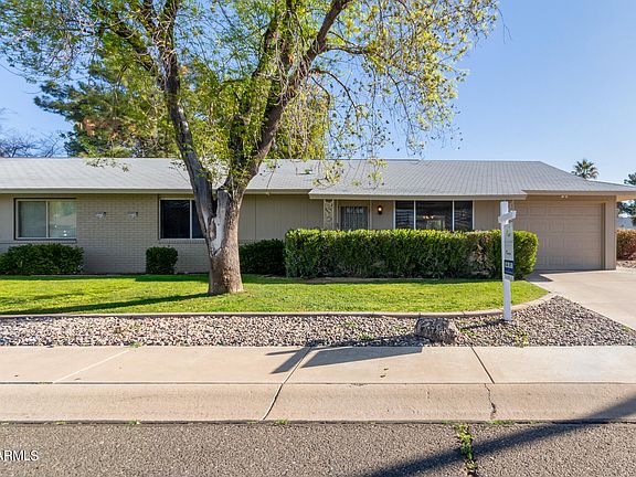 2nd image of 12714 W Maplewood Drive