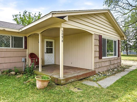 5th image of 5098 Venoy Rd