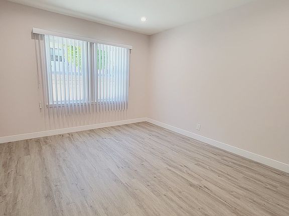5th image of 523 Ivy St #3