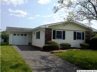 7 Dryden Rd, Brick, NJ 08724