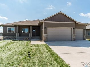 4801 E 53rd St, Sioux Falls, SD 57110