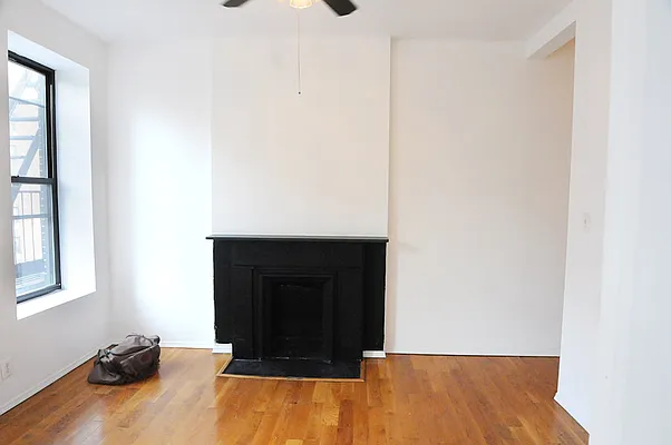 Rented by Aryeh Realty | media 23