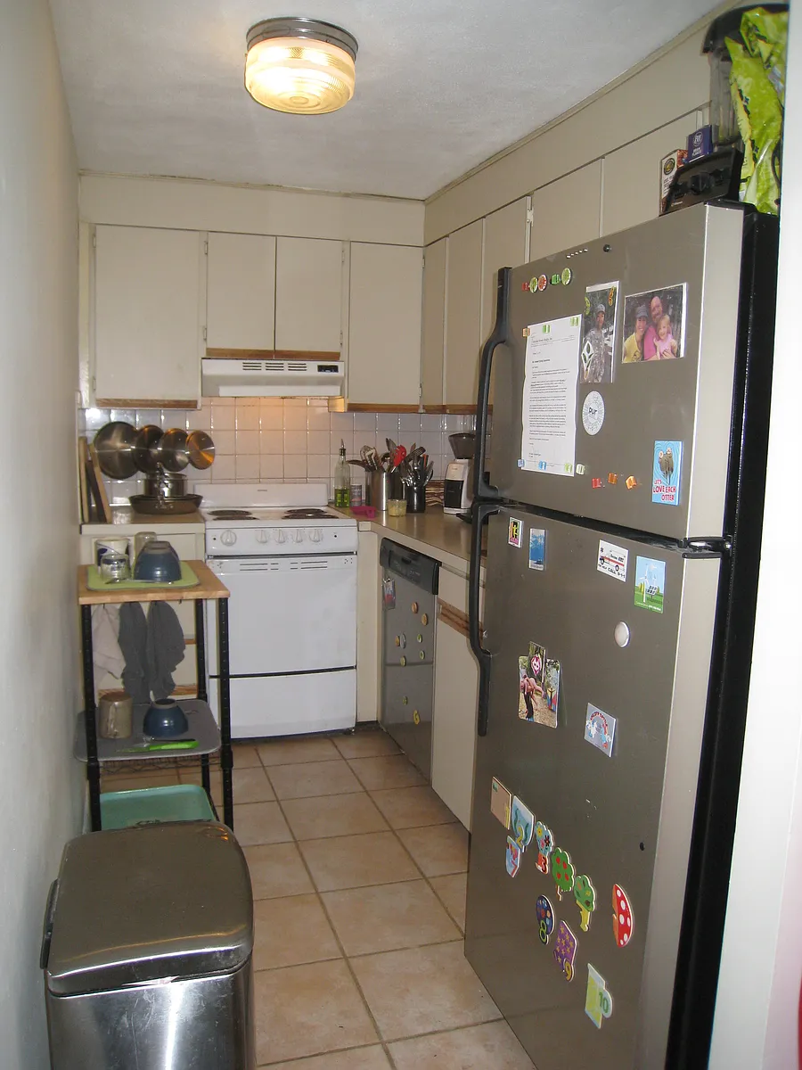 Photo 2 of 6 - 269 Harvard St #3 - Cambridge, MA Building Photo - 269 Harvard St #3