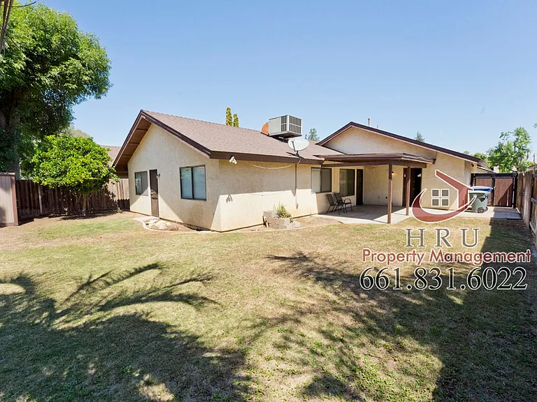 7005 Iberia Ct — Photo 21
