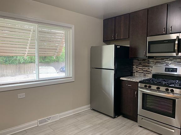 4th image of 8652 Gregory Ln APT A
