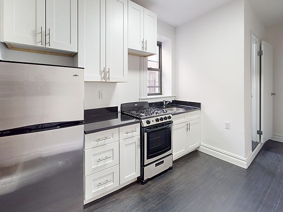 2nd image of 208 E 82nd St APT 27