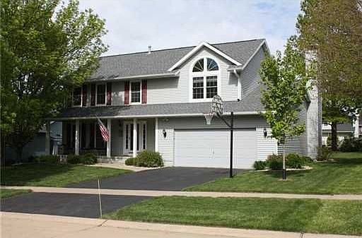 1st image of 4600 Coventry Ln NE