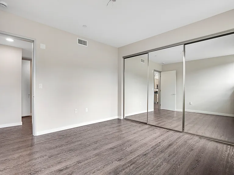 16300 Ventura Blvd #201 — Photo 14