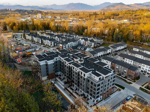 2771 Montrose Ave #408, Abbotsford, BC V2S 0N4