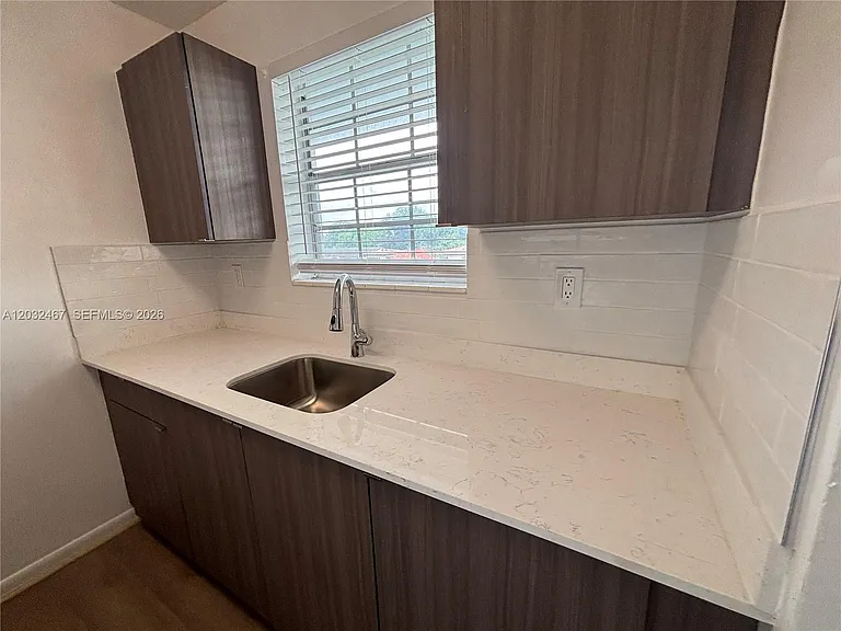 6661 SW 18th St #206 — Photo 3