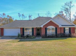 221 Tiffany Dr, Dothan, AL 36301