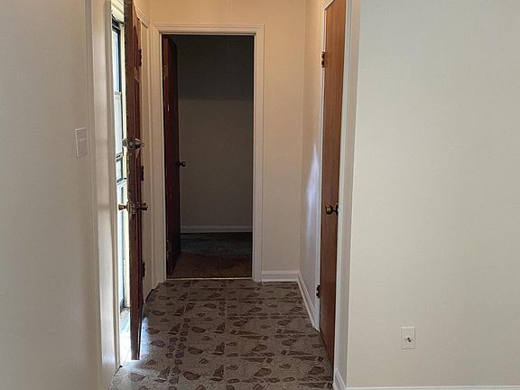 3rd image of 7665 Coral Hills Cv