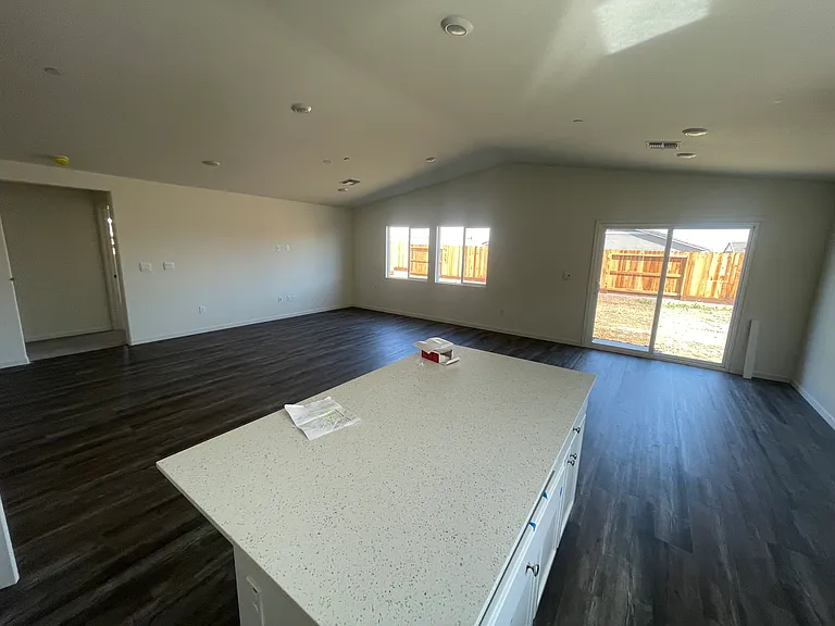 2425 Elkhorn Rd — Photo 12