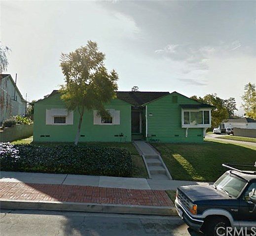 1st image of 600 University Ave