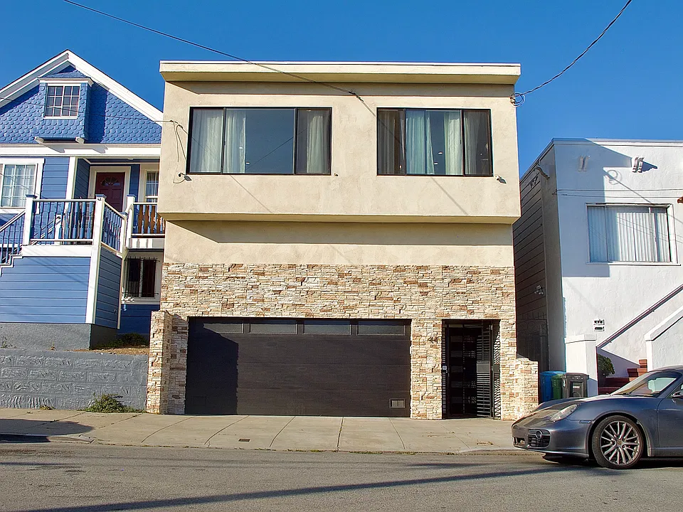 44 Arleta Ave