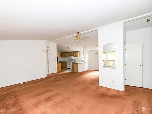 3rd image of 1390 Holmes Avenue SE